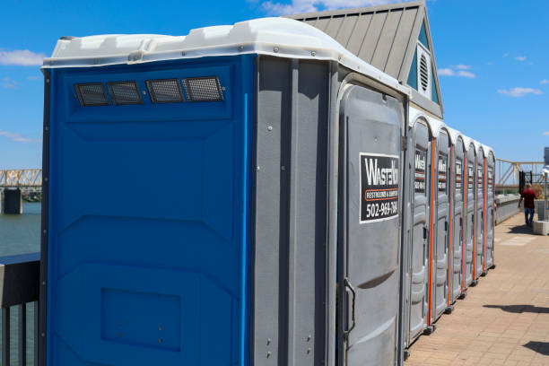 Best VIP or Luxury Restroom Trailers in Hicksville, OH